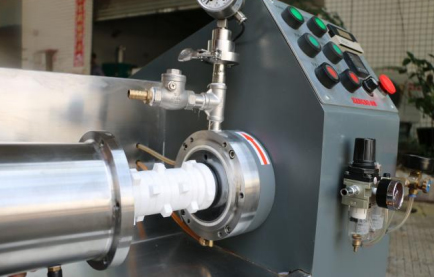 CNB-0.5L實(shí)驗(yàn)型納米棒銷(xiāo)式砂磨機(jī)